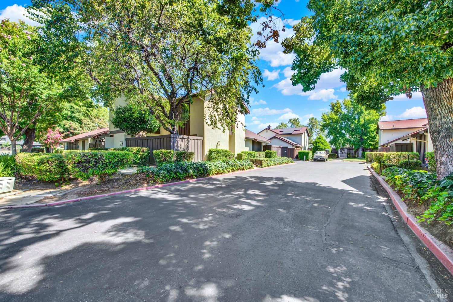 113 Fairoaks Drive Vacaville CA 95688