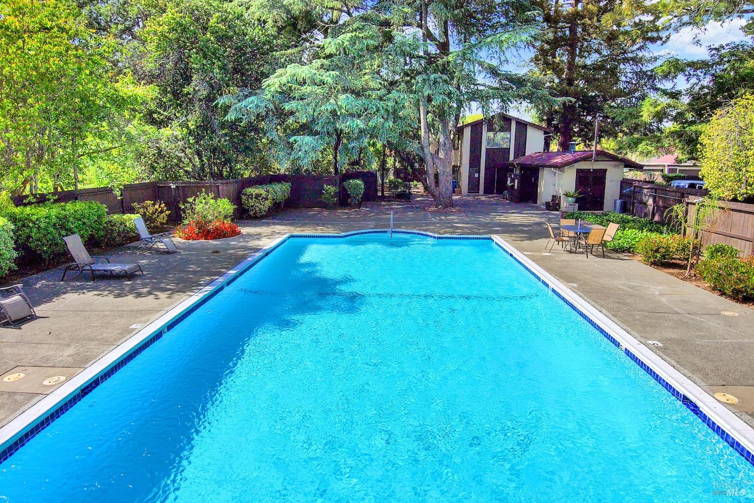 113 Fairoaks Drive Vacaville CA 95688
