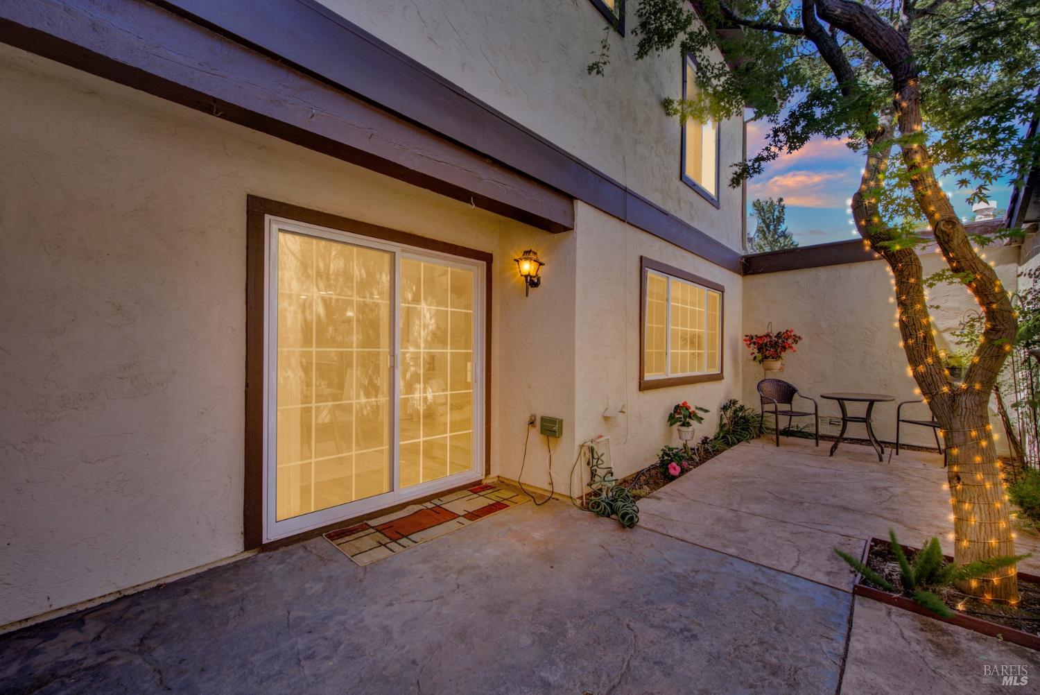 113 Fairoaks Drive Vacaville CA 95688