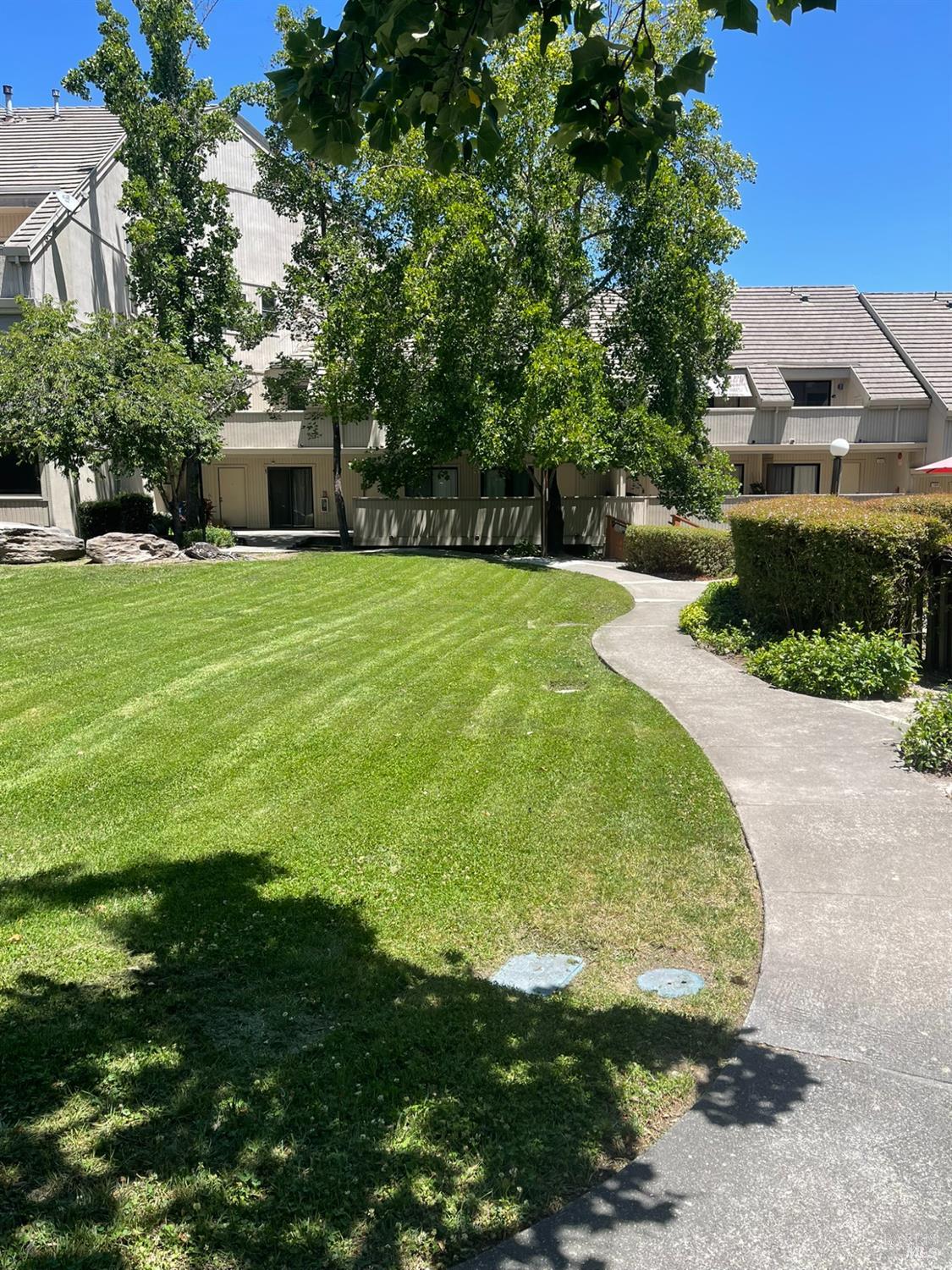 1512 Mission Boulevard Santa Rosa CA 95409