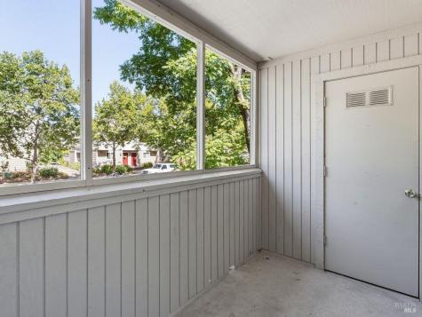 1512 Mission Boulevard Santa Rosa CA 95409