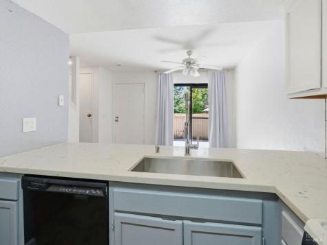 1512 Mission Boulevard Santa Rosa CA 95409