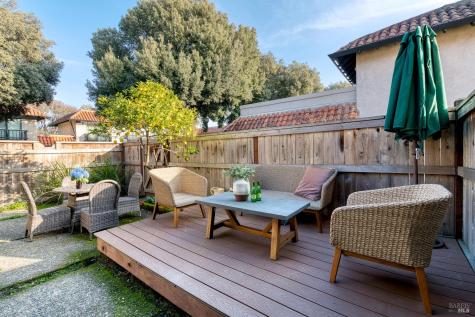 5 Grande Paseo San Rafael CA 94903