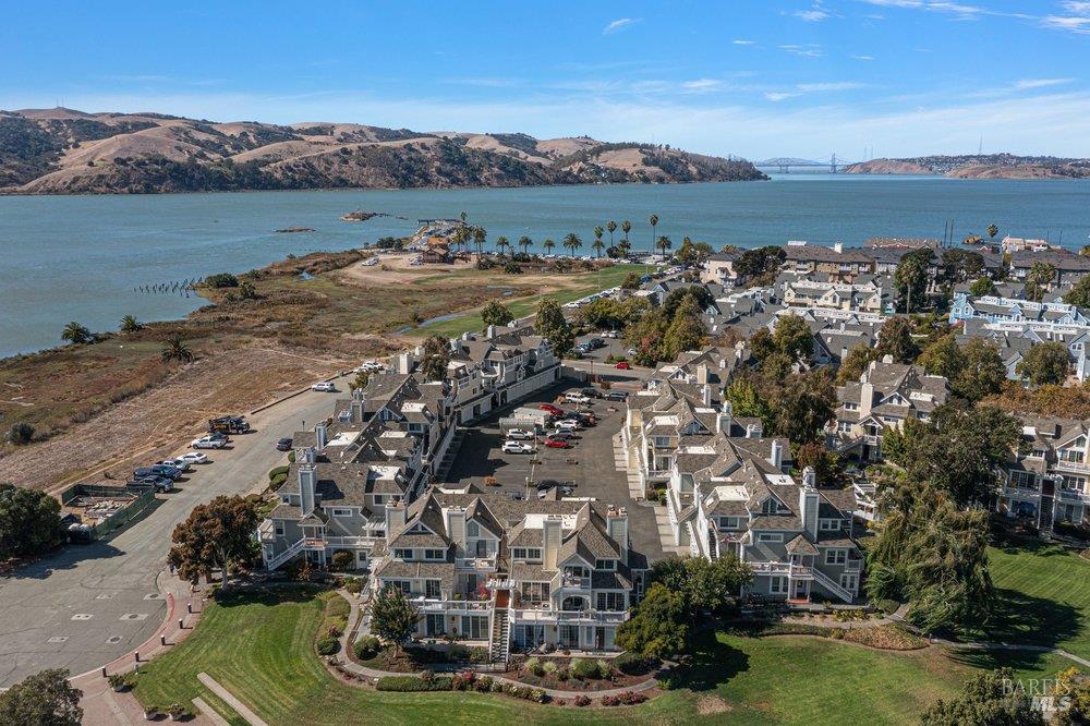 250 E 2nd Street Benicia CA 94510