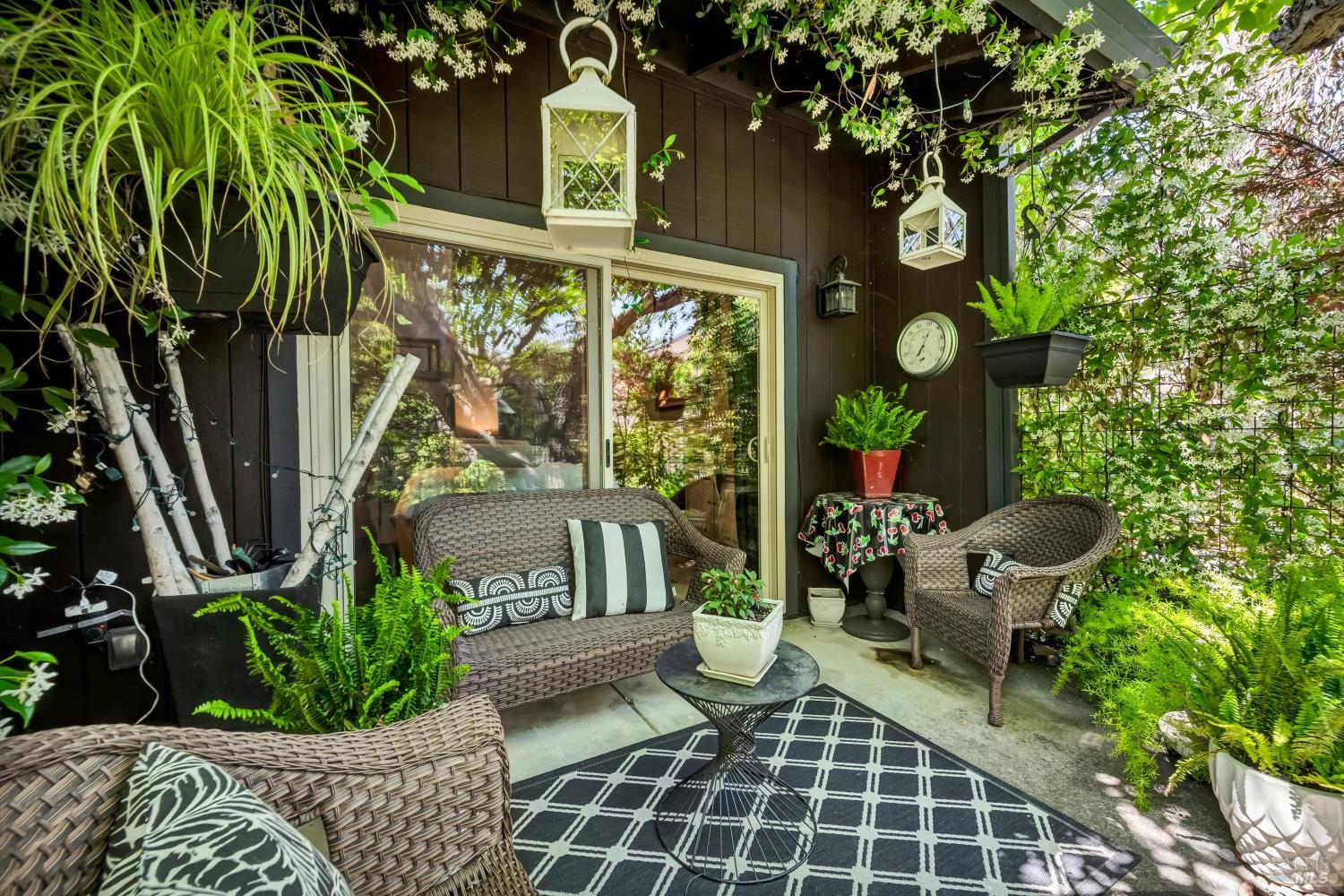 264 Los Alamos Road Santa Rosa CA 95409