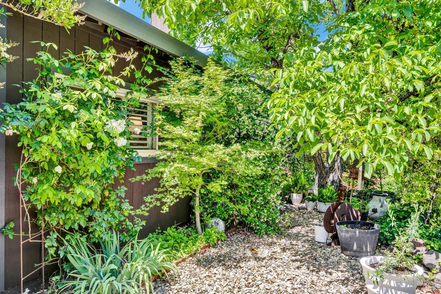 264 Los Alamos Road Santa Rosa CA 95409