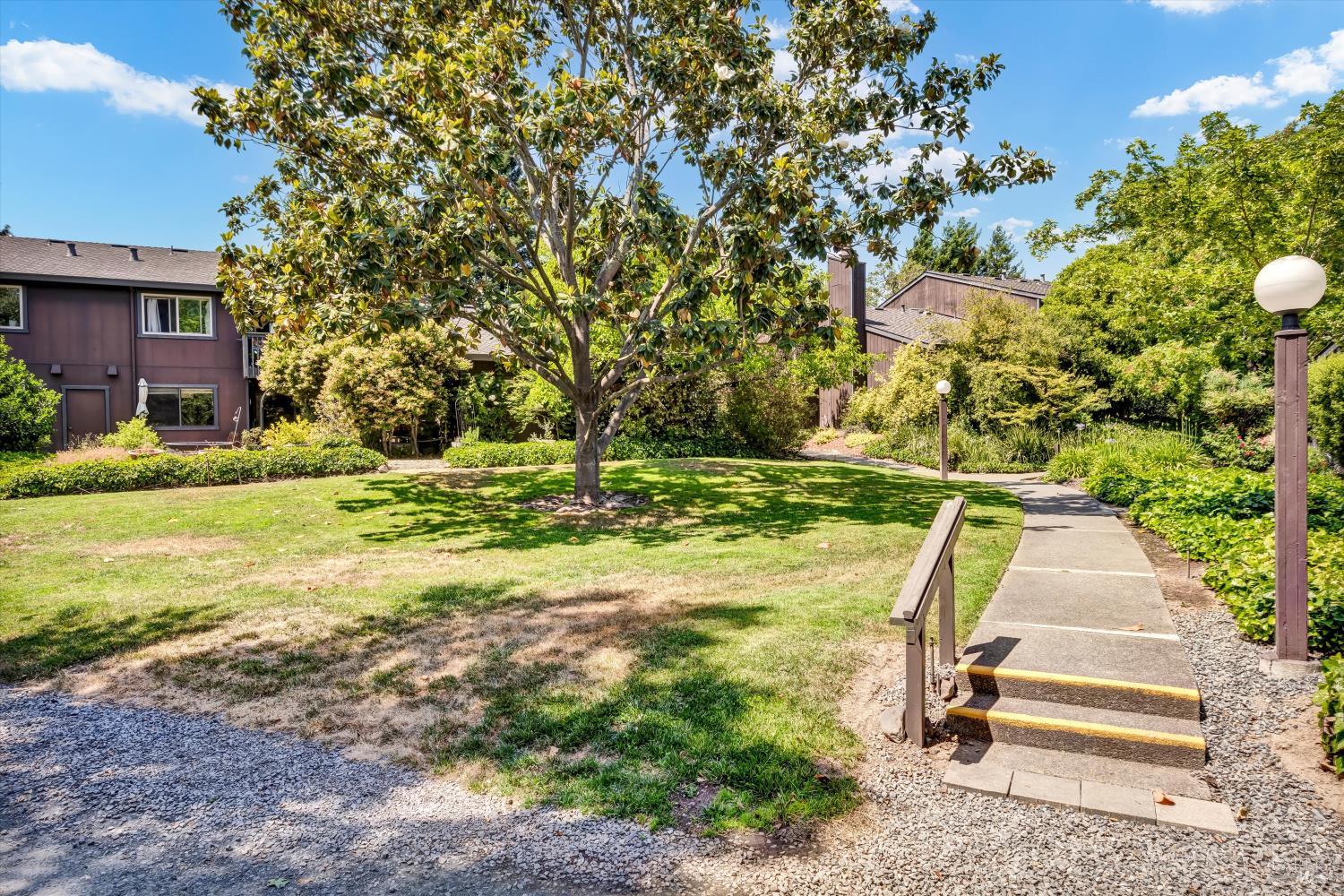 264 Los Alamos Road Santa Rosa CA 95409