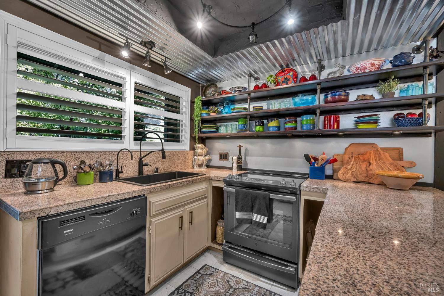 264 Los Alamos Road Santa Rosa CA 95409