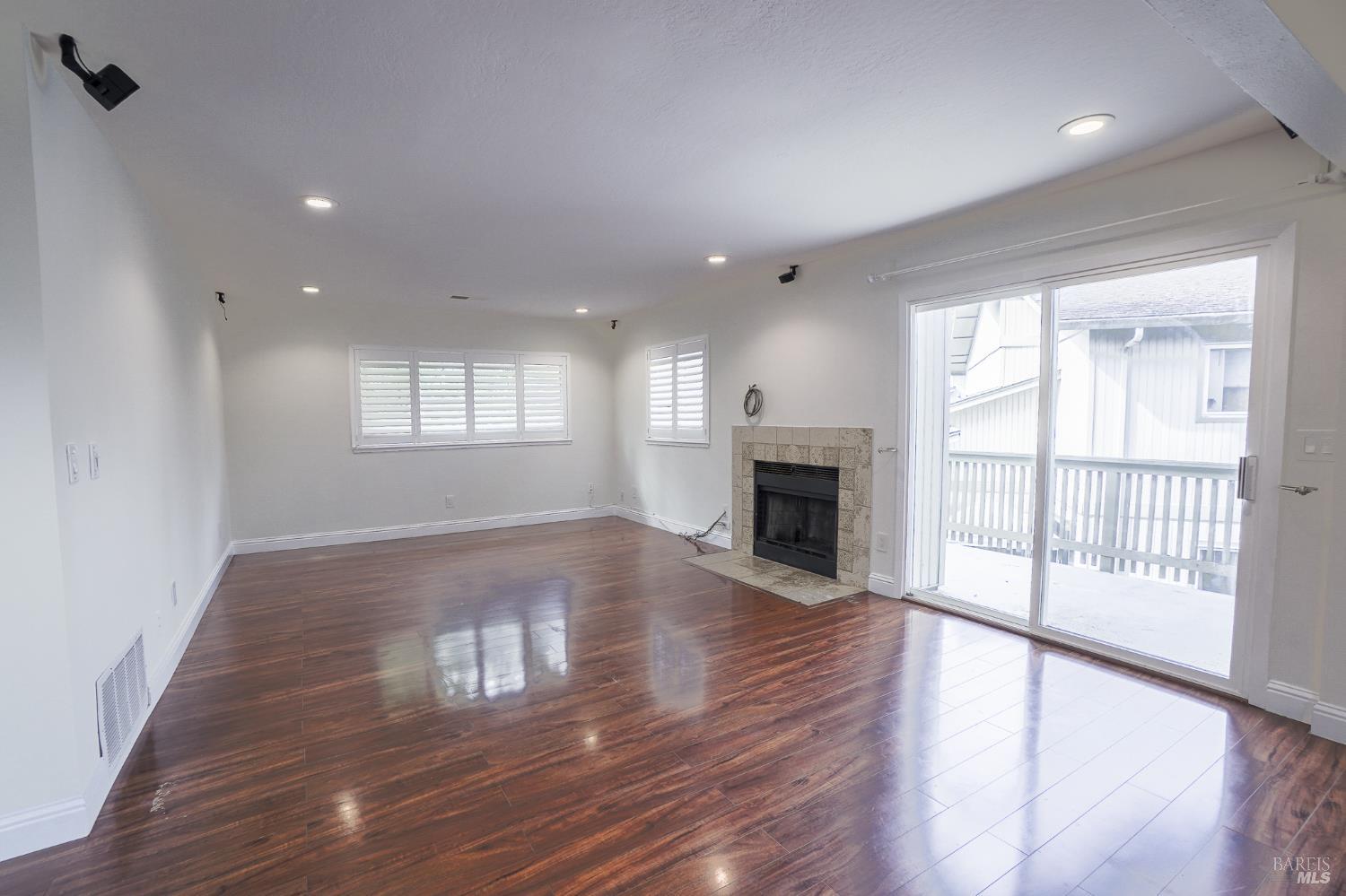 243 Whalebone Court Vallejo CA 94591