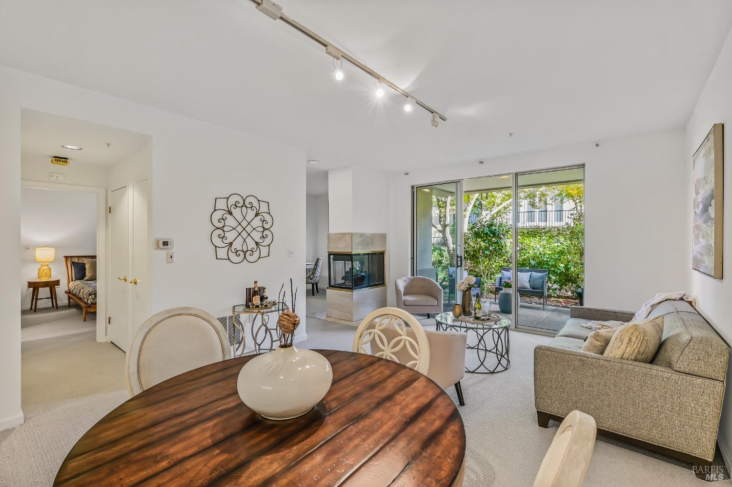 600 Deer Valley Road San Rafael CA 94903