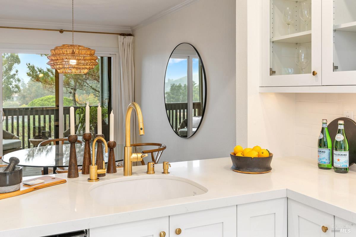 203 Sylvia Way San Rafael CA 94903