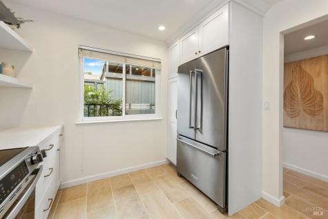203 Sylvia Way San Rafael CA 94903