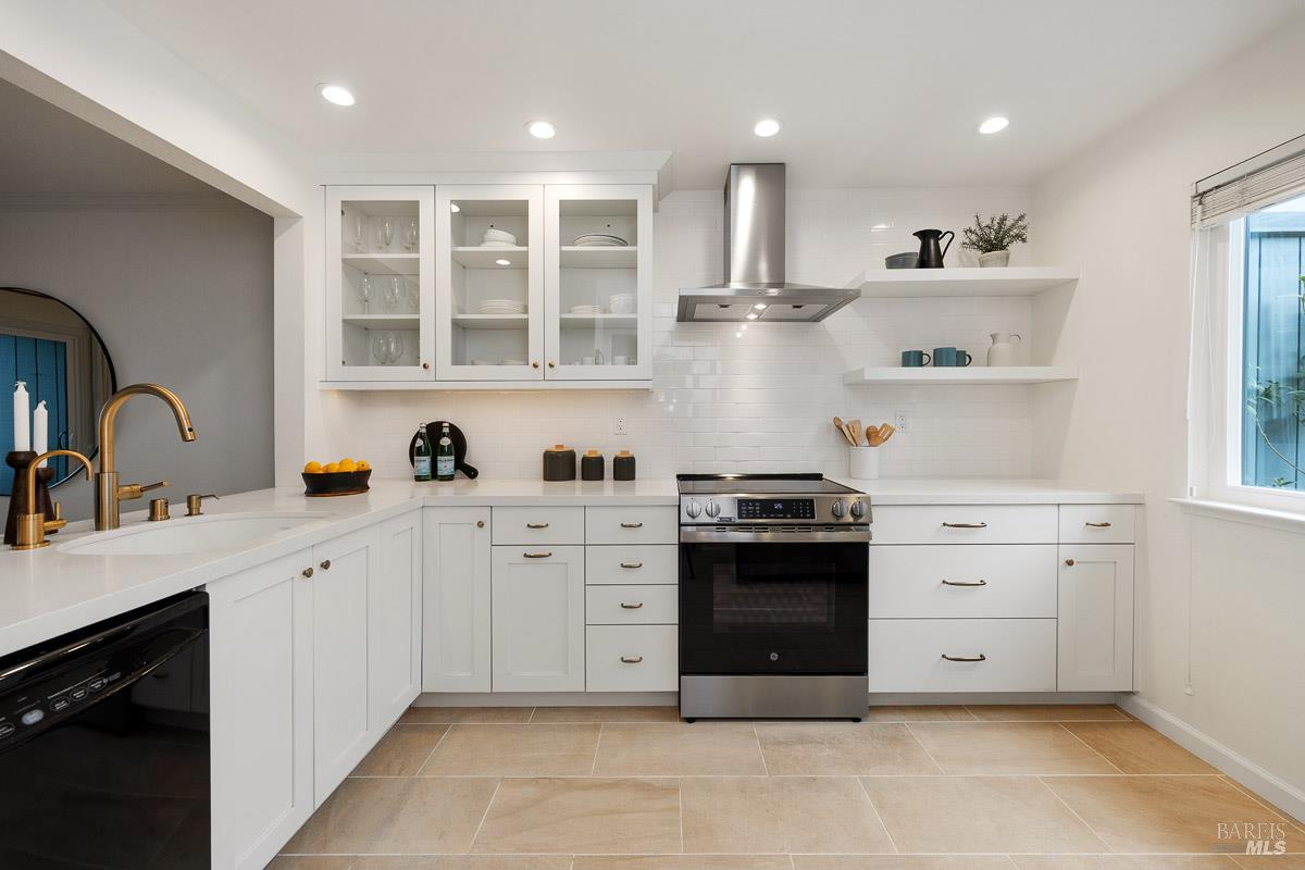 203 Sylvia Way San Rafael CA 94903