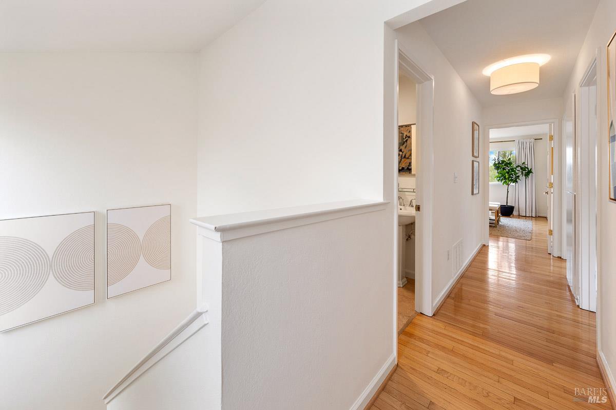203 Sylvia Way San Rafael CA 94903