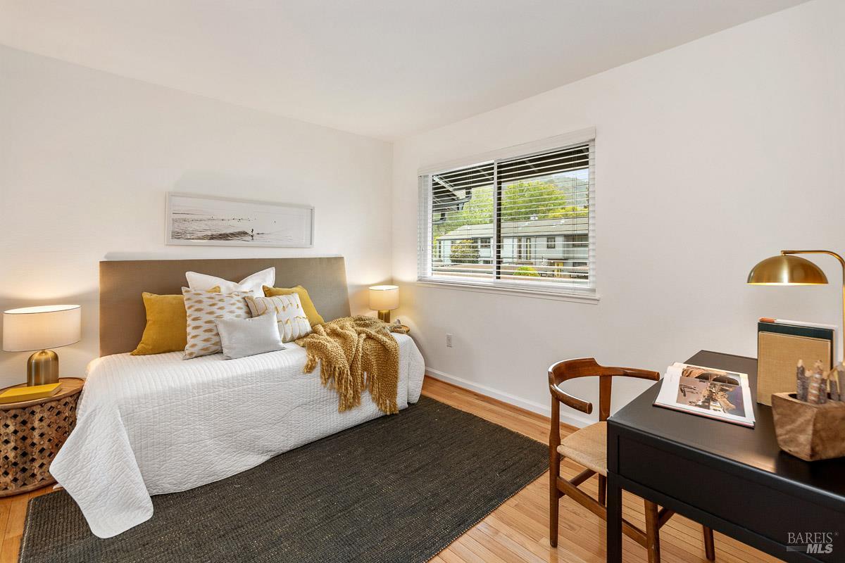 203 Sylvia Way San Rafael CA 94903