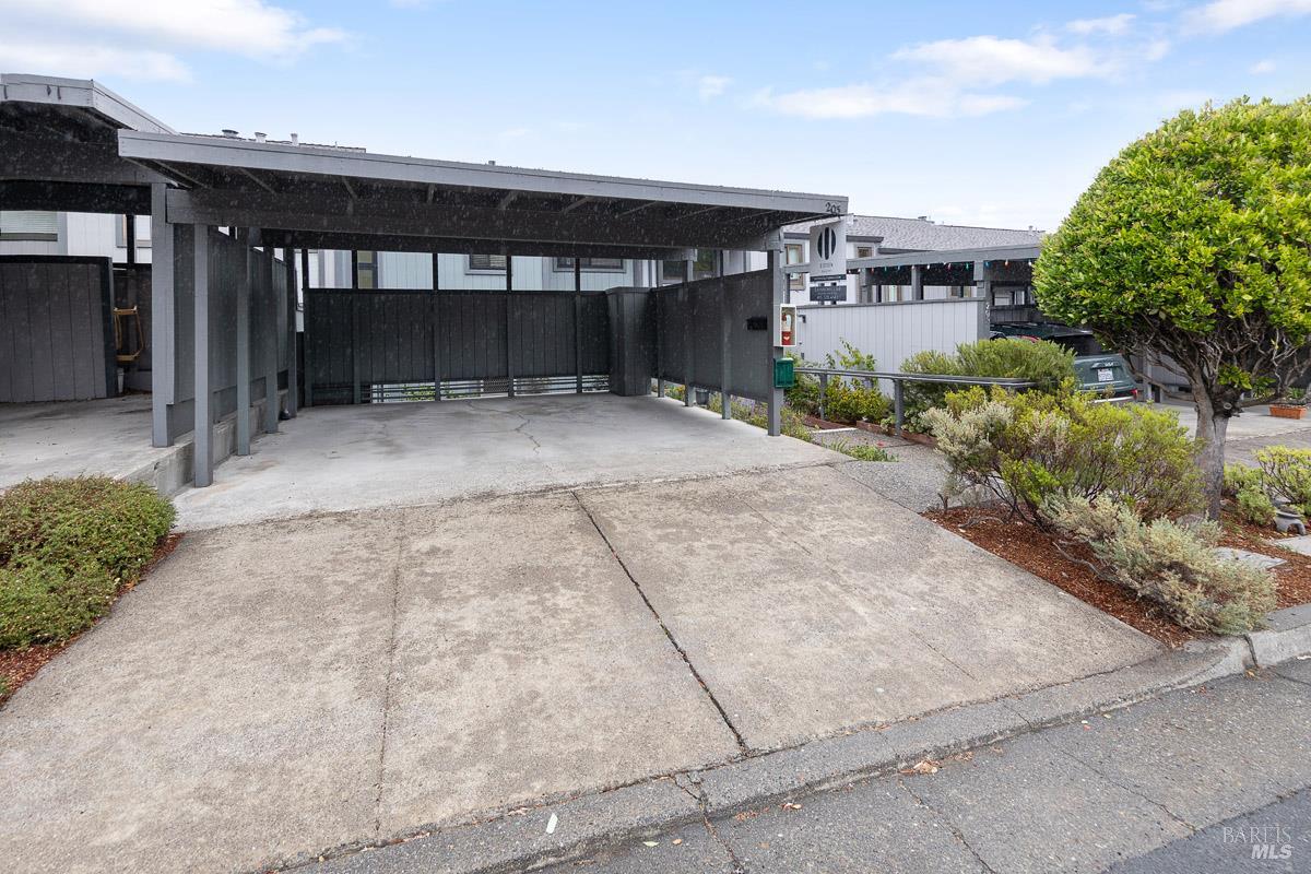 203 Sylvia Way San Rafael CA 94903