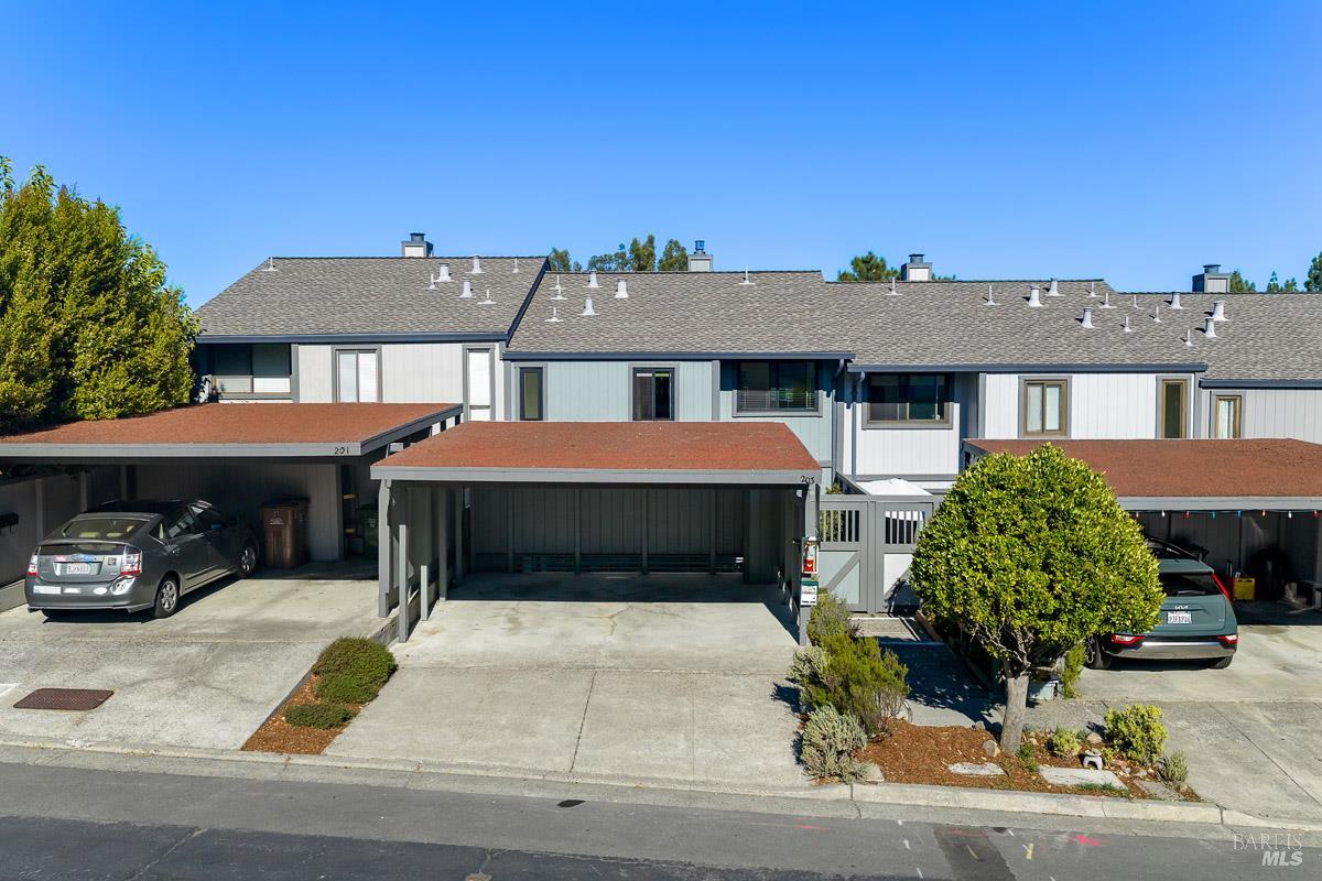 203 Sylvia Way San Rafael CA 94903