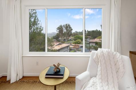203 Sylvia Way San Rafael CA 94903