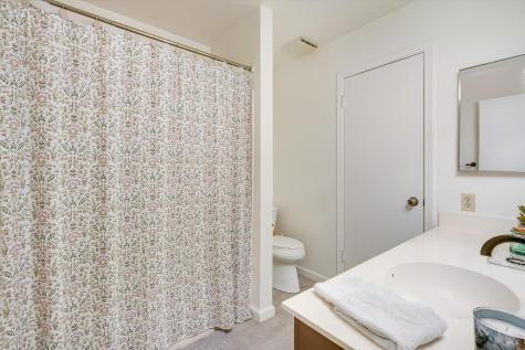 6 Redwood Court Santa Rosa CA 95409