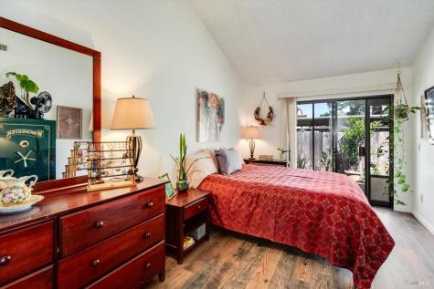 6 Redwood Court Santa Rosa CA 95409