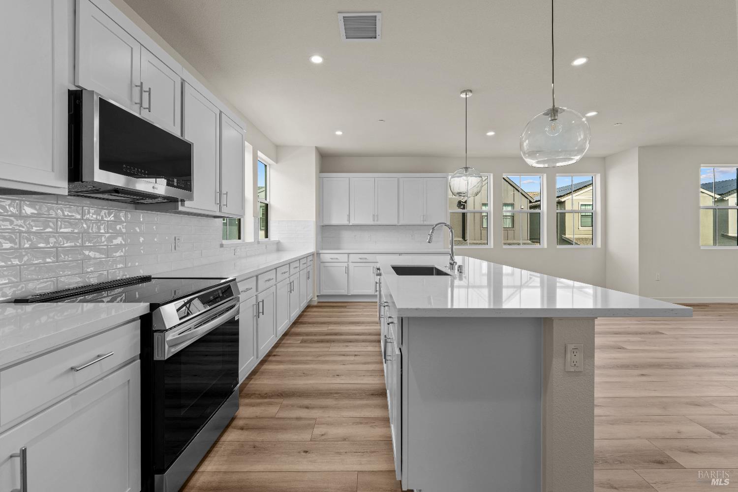 1452 Waterside Lane Rohnert Park CA 94928