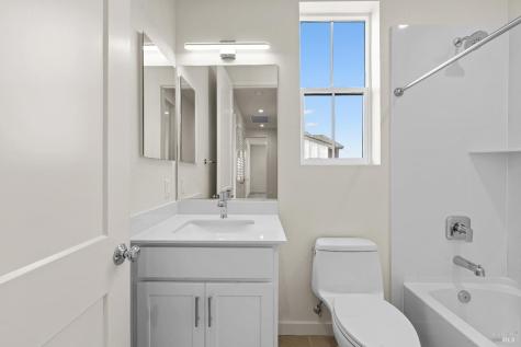 1452 Waterside Lane Rohnert Park CA 94928