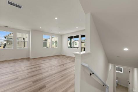 1452 Waterside Lane Rohnert Park CA 94928