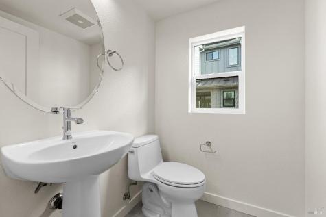 1452 Waterside Lane Rohnert Park CA 94928