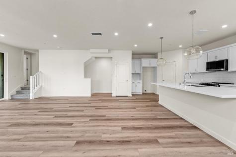 1452 Waterside Lane Rohnert Park CA 94928