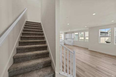 1452 Waterside Lane Rohnert Park CA 94928