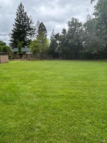 311 Algiers Court Santa Rosa CA 95409