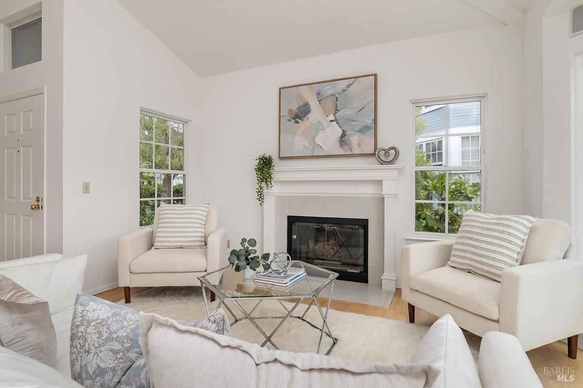 66 Mariners Circle San Rafael CA 94903