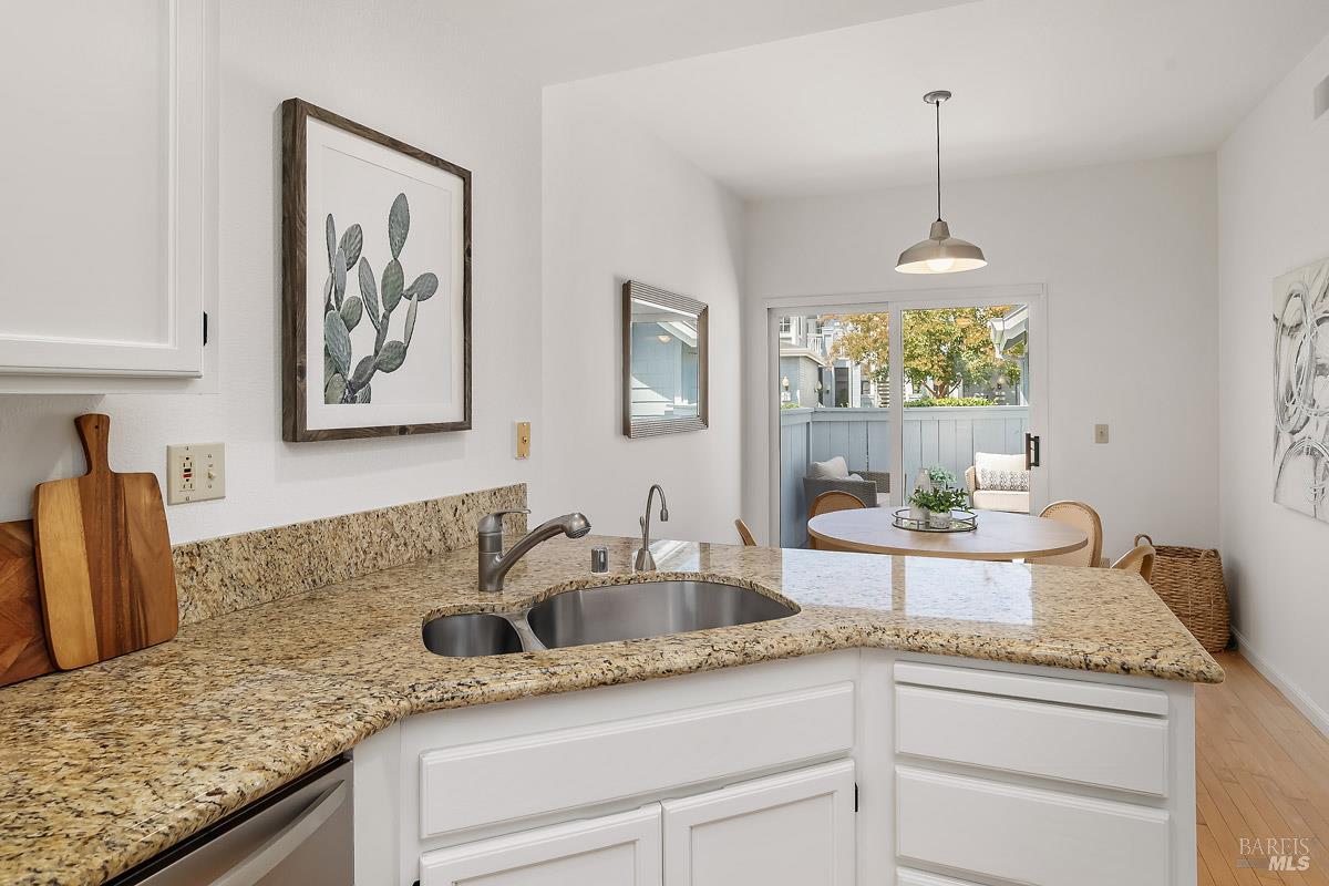 66 Mariners Circle San Rafael CA 94903