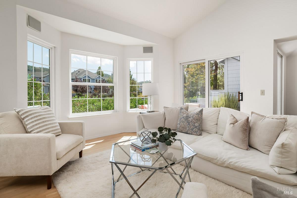 66 Mariners Circle San Rafael CA 94903