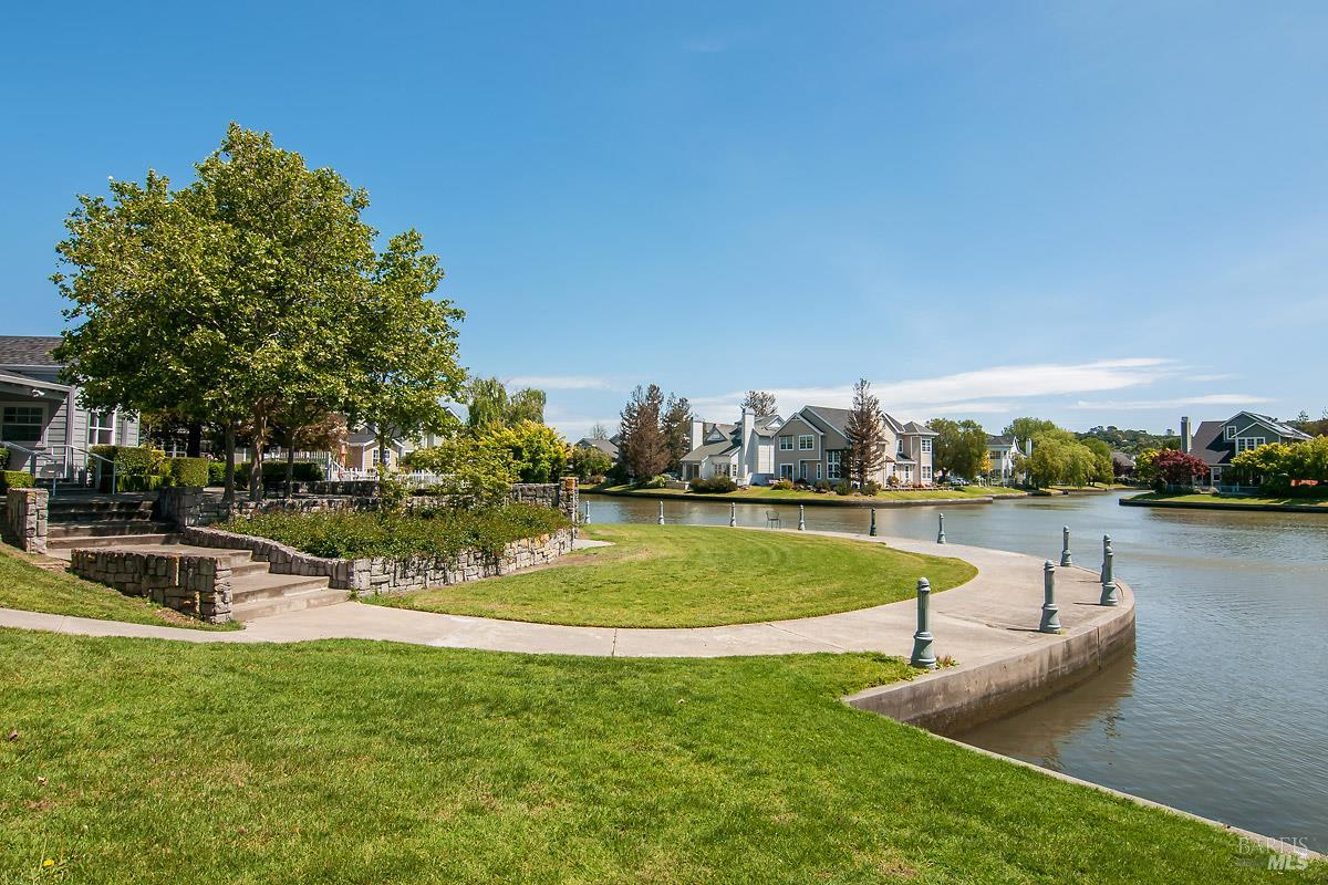 66 Mariners Circle San Rafael CA 94903