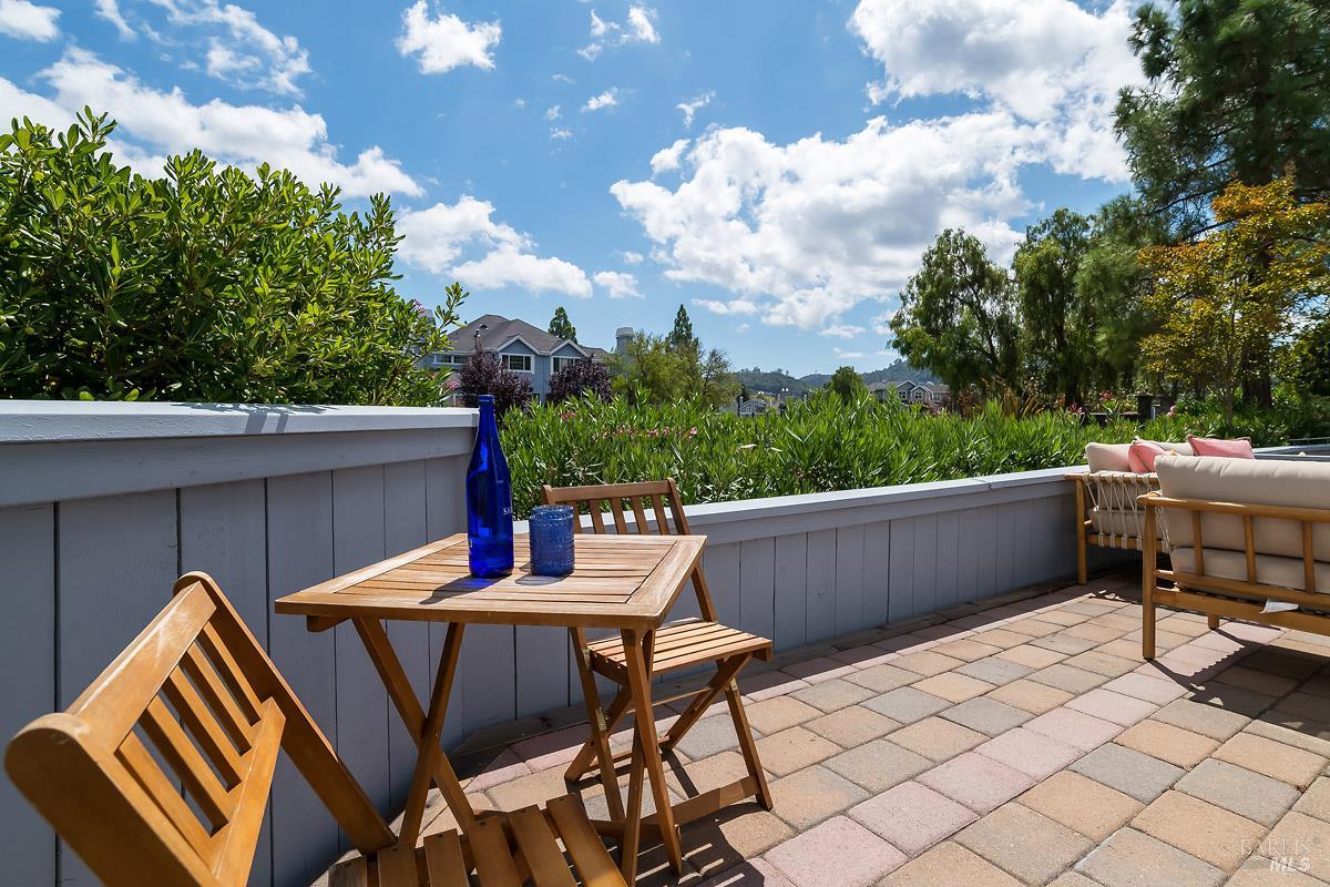 66 Mariners Circle San Rafael CA 94903