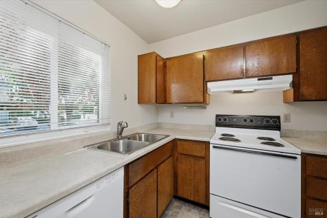 498 Santa Alicia Drive Rohnert Park CA 94928