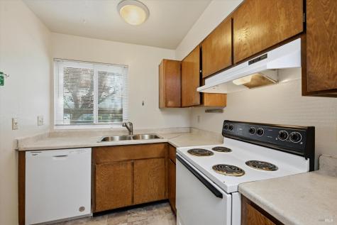 498 Santa Alicia Drive Rohnert Park CA 94928