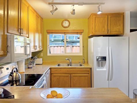 655 Racquet Club Circle Rohnert Park CA 94928
