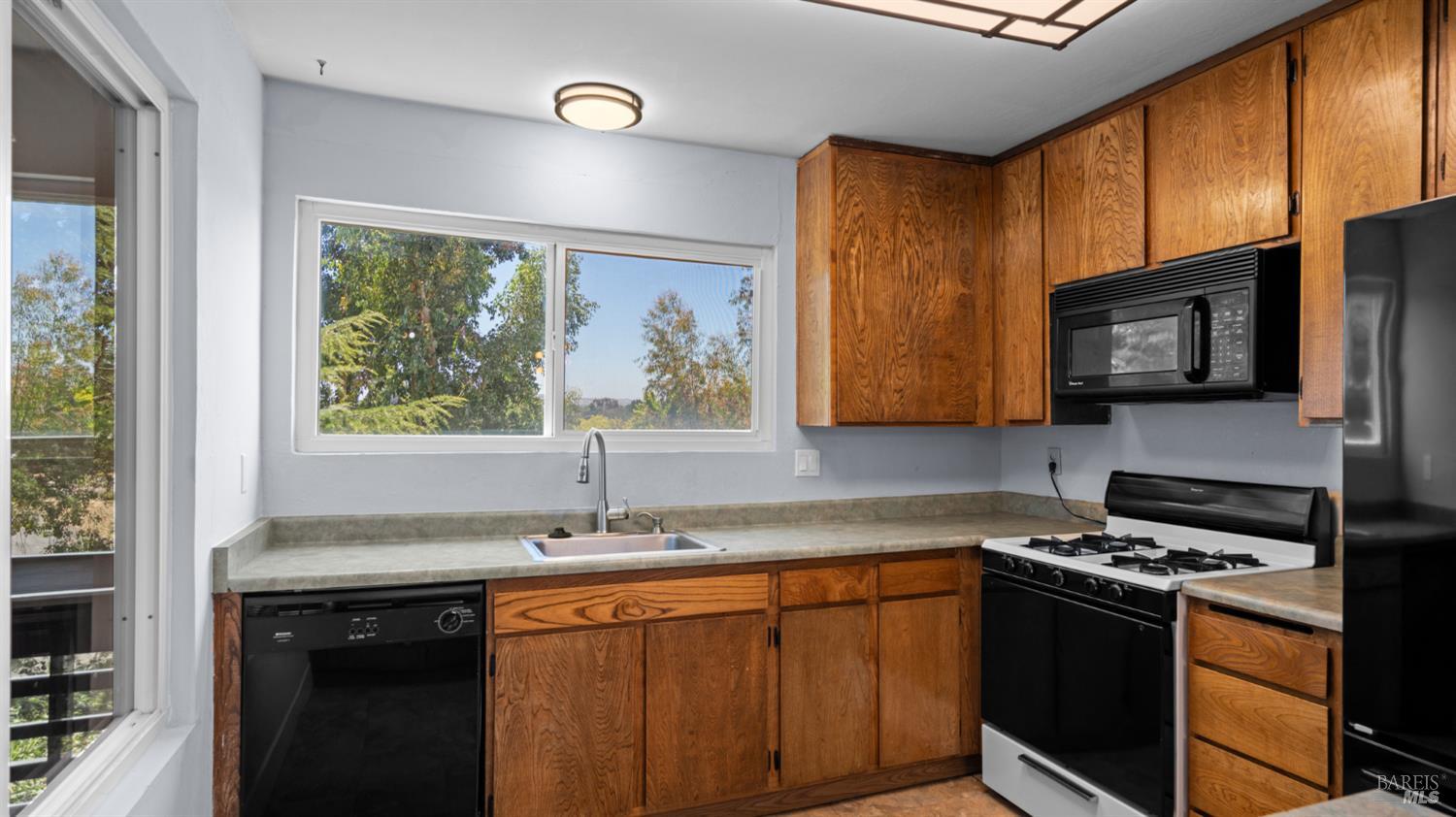 355 Parkview Terrace Vallejo CA 94589