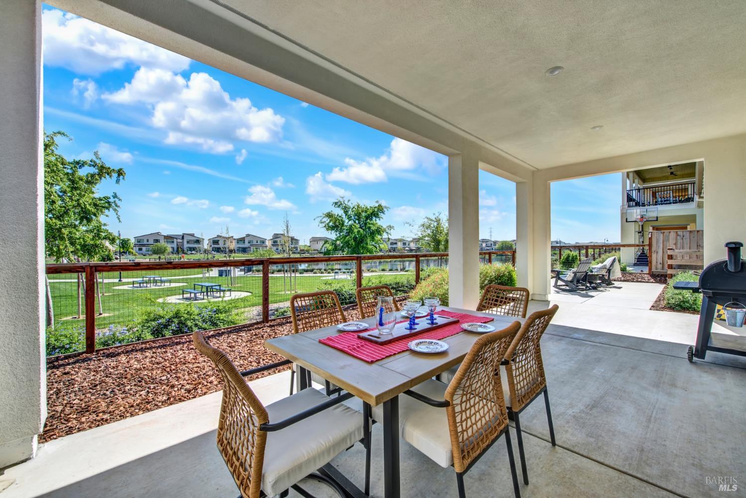 2456 Shore Vista Fairfield CA 94533