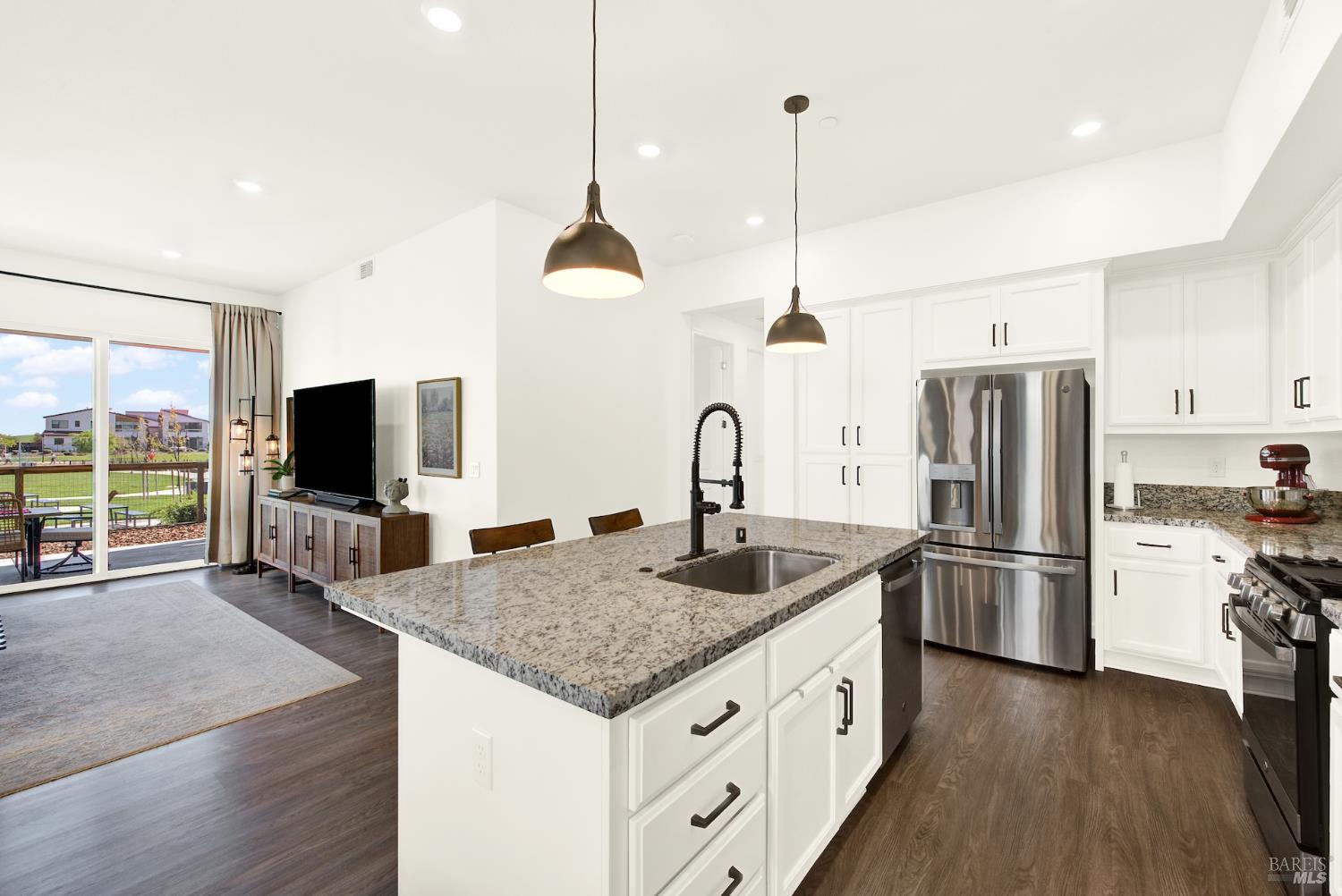 2456 Shore Vista Fairfield CA 94533