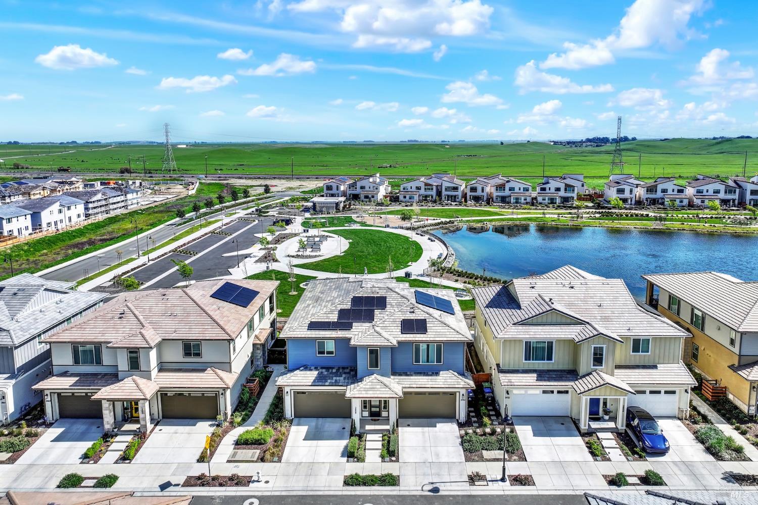 2456 Shore Vista Fairfield CA 94533
