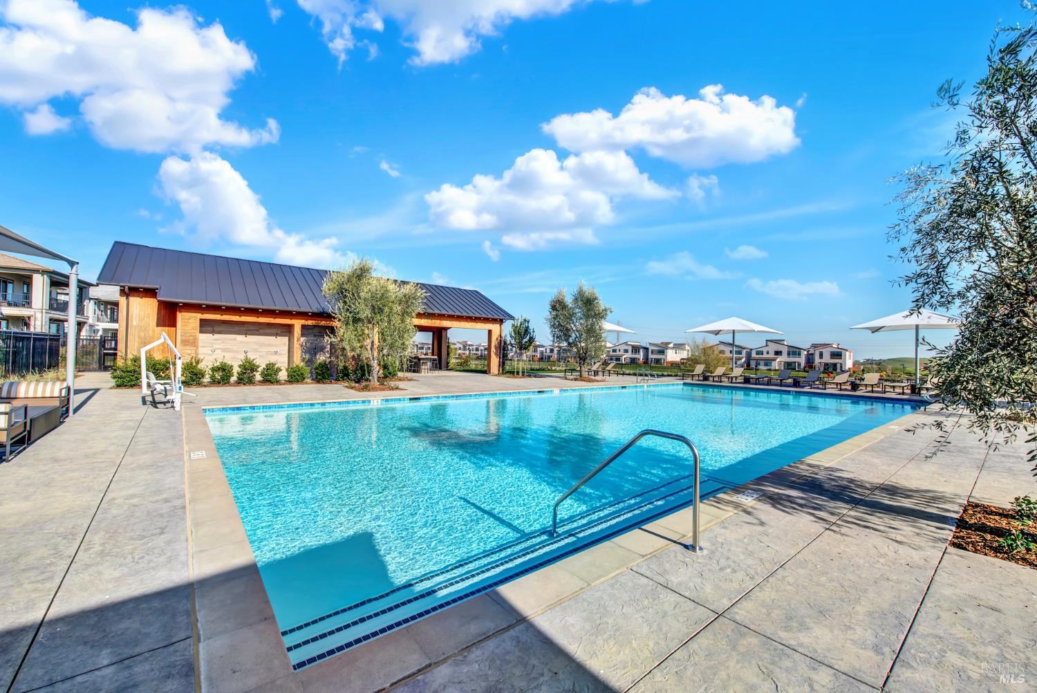 2456 Shore Vista Fairfield CA 94533
