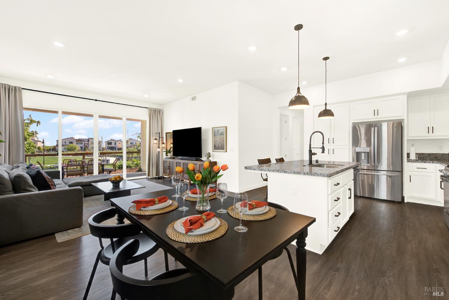 2456 Shore Vista Fairfield CA 94533