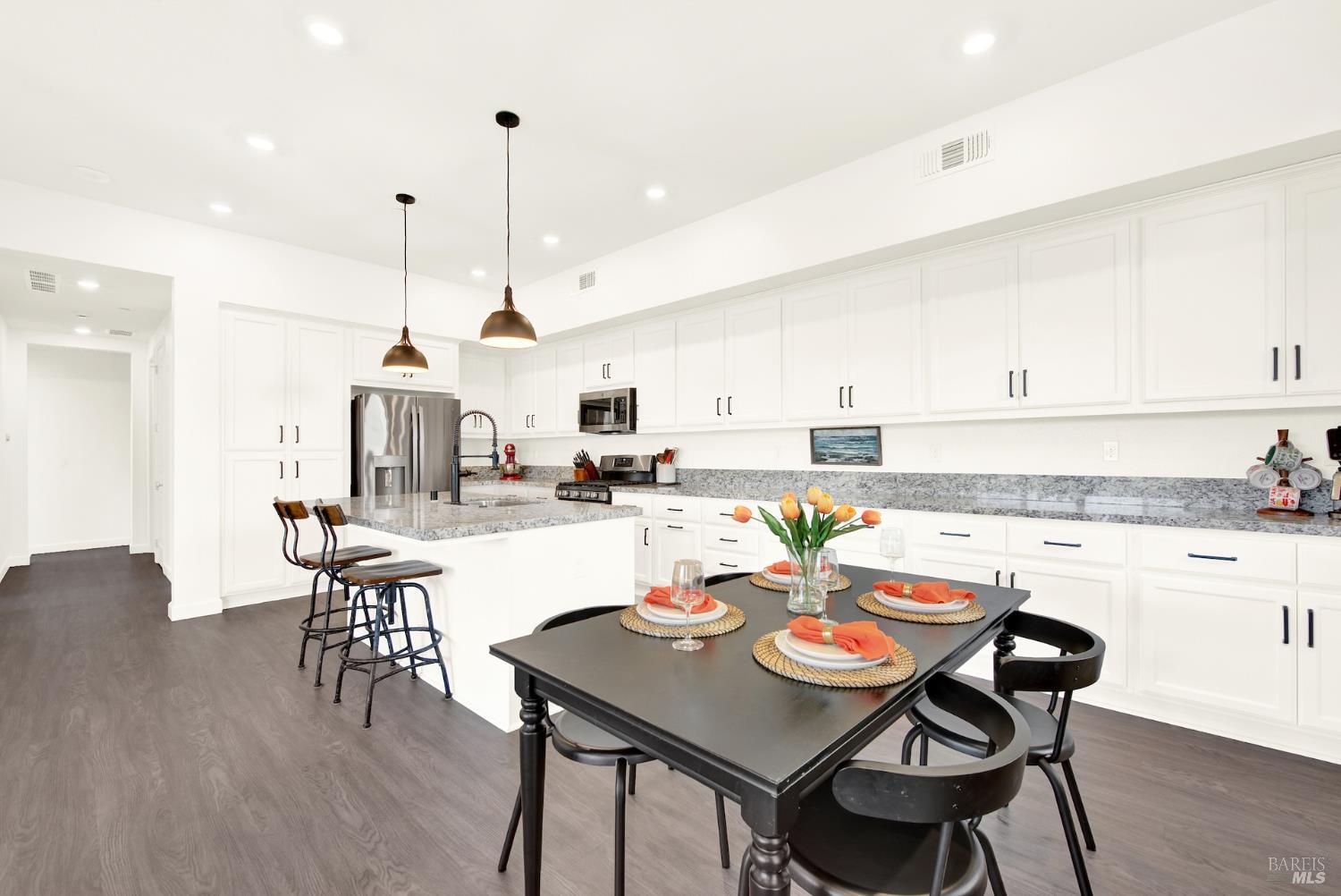 2456 Shore Vista Fairfield CA 94533
