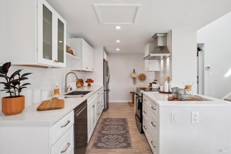 18 Dunlin Court San Rafael CA 94903