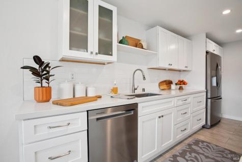 18 Dunlin Court San Rafael CA 94903