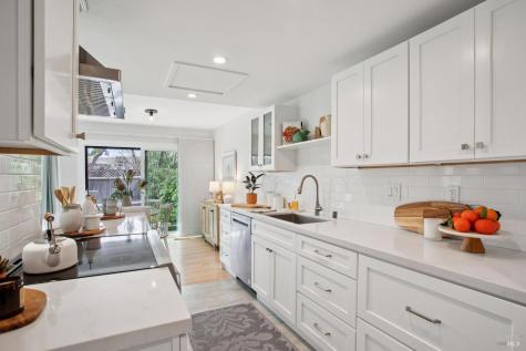 18 Dunlin Court San Rafael CA 94903