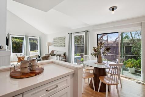 18 Dunlin Court San Rafael CA 94903
